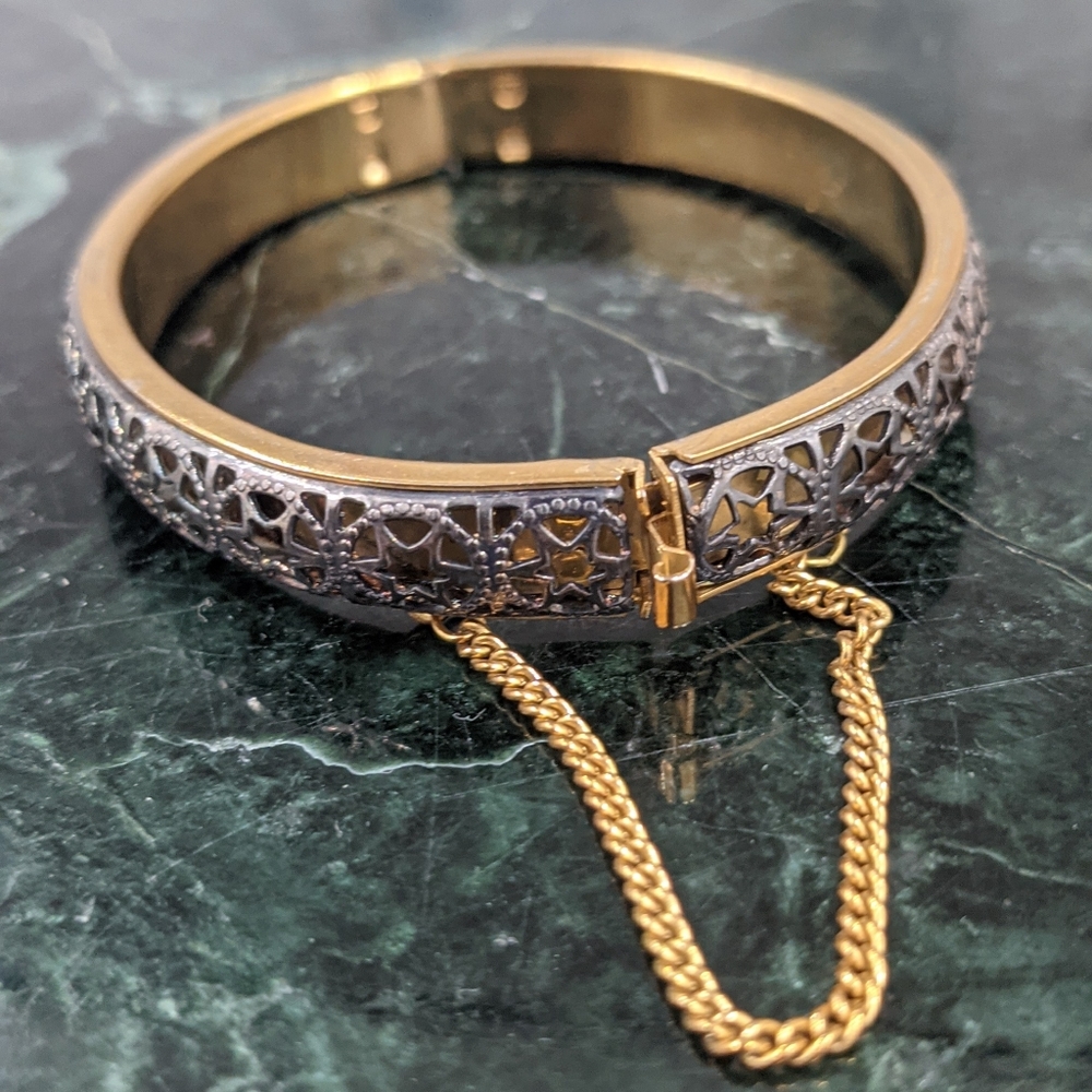 Stars Gold tone/bronze Bangle Bracelet with Chain